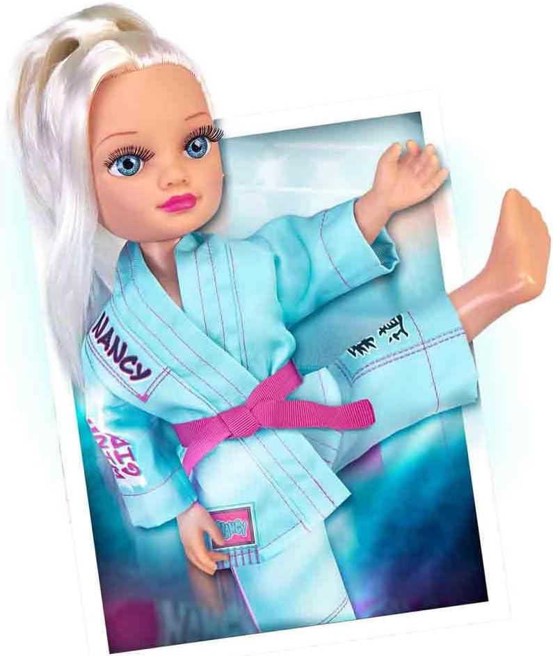 Muñeca Nancy Judo Un Día de Artes Marciales Marca Famosa